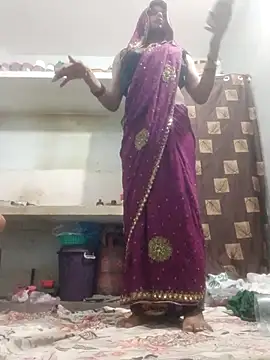 UrvashiRani online show from April 30, 2026, 8:27 pm