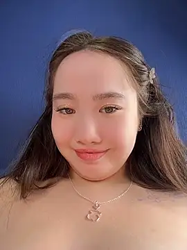 Snapshot of Asianpie_ chatting on August 5, 2026, 12:37 am Asianpie online show from August 5, 2026, 12:37 am