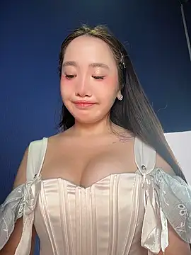 Snapshot of Asianpie_ chatting on August 7, 2026, 12:27 am Asianpie online show from August 7, 2026, 12:27 am