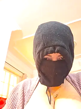 Snapshot of Rozittaa chatting on March 13, 2026, 2:44 pm Rozittaa online show from March 13, 2026, 2:44 pm