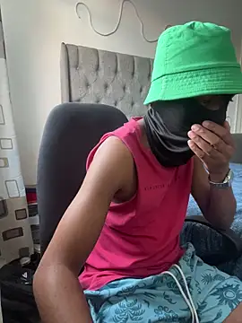 Snapshot of JaroDawg47 chatting on October 24, 2025, 2:16 pm JaroDawg47 online show from October 24, 2025, 2:16 pm