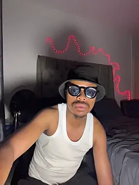 Snapshot of JaroDawg47 chatting on April 1, 2026, 6:38 pm JaroDawg47 online show from April 1, 2026, 6:38 pm