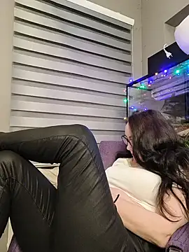 Snapshot of CamilleDesire chatting on November 13, 2025, 4:55 pm CamilleDesire online show from November 13, 2025, 4:55 pm