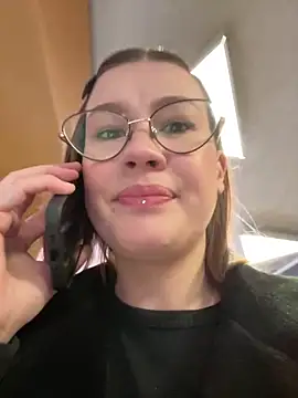 Snapshot of RinaCat chatting on March 11, 2026, 5:23 am RinaCat online show from March 11, 2026, 5:23 am