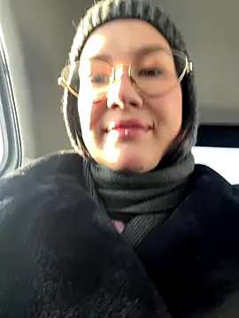 RinaCat online show from November 29, 2025, 6:02 am