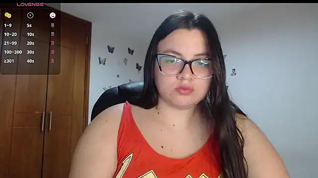 Snapshot of Sarahros1 chatting on October 17, 2025, 3:21 am Sarahros1 online show from October 17, 2025, 3:21 am