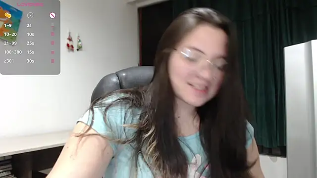 Snapshot of Sarahros1 chatting on December 21, 2024, 3:25 am Sarahros1 online show from December 21, 2024, 3:25 am