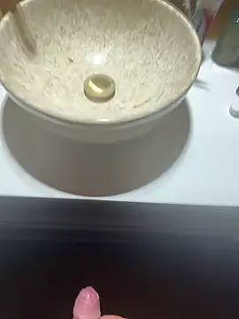 Snapshot of AreiasTuga chatting on October 26, 2025, 9:48 pm AreiasTuga online show from October 26, 2025, 9:48 pm