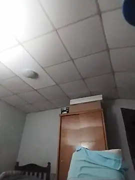 Snapshot of nicedick_bro chatting on November 22, 2025, 6:01 am nicedick bro online show from November 22, 2025, 6:01 am