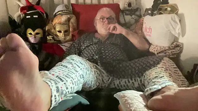 EroticVenetian online show from December 16, 2025, 10:25 pm