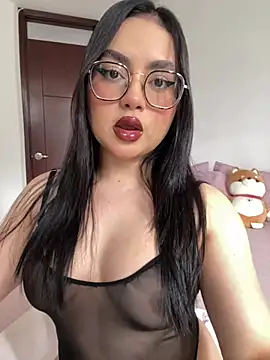 montmariana online show from May 7, 2026, 8:34 pm