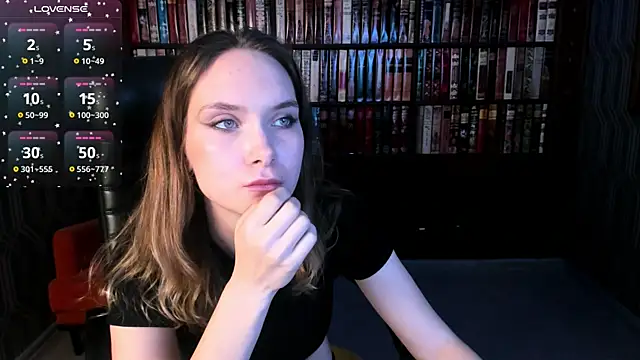 Snapshot of LinaVolberg chatting on November 30, 2025, 1:01 pm LinaVolberg online show from November 30, 2025, 1:01 pm