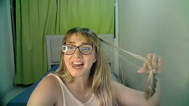 katy pp online show from October 31, 2025, 1:24 am