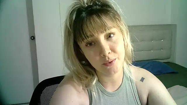 katy pp online show from November 5, 2025, 11:52 pm