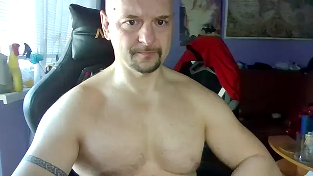 Snapshot of Sports-beast chatting on March 13, 2026, 6:51 am Sports-beast online show from March 13, 2026, 6:51 am