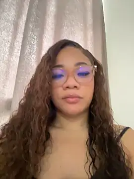 ashley Tompson1 online show from October 17, 2025, 12:40 pm