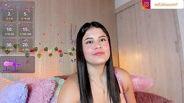 Snapshot of Sofi_Blossom chatting on June 15, 2026, 8:52 pm Sofi Blossom online show from June 15, 2026, 8:52 pm