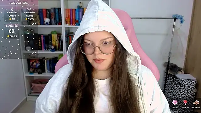 Gabiwaifu online show from October 24, 2025, 11:37 pm