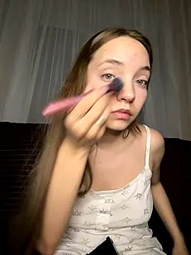 Snapshot of BarbaraFantasy chatting on October 17, 2025, 7:59 pm BarbaraFantasy online show from October 17, 2025, 7:59 pm