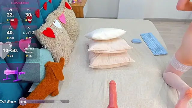 Snapshot of Emilly_Hart chatting on March 21, 2026, 5:08 am Emilly Hart online show from March 21, 2026, 5:08 am