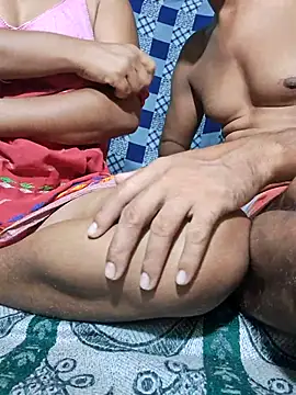 Snapshot of Priya_Bong chatting on September 8, 2025, 4:28 pm Priya Bong online show from September 8, 2025, 4:28 pm