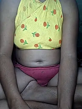 Snapshot of Priya_Bong chatting on October 20, 2025, 4:29 pm Priya Bong online show from October 20, 2025, 4:29 pm