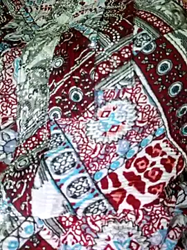 Snapshot of Priya_Bong chatting on November 18, 2025, 11:13 am Priya Bong online show from November 18, 2025, 11:13 am