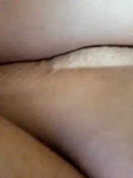 Snapshot of Priya_Bong chatting on October 25, 2025, 9:41 am Priya Bong online show from October 25, 2025, 9:41 am