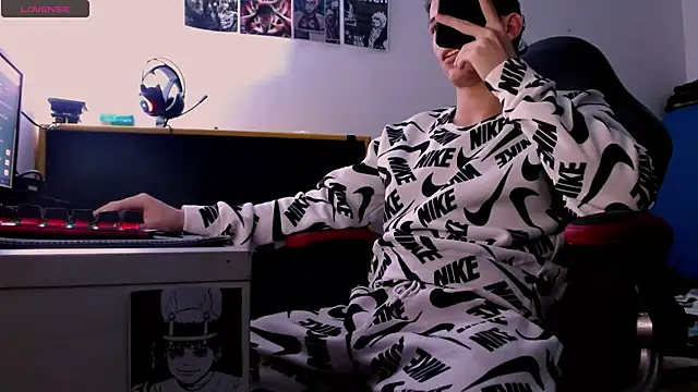 Snapshot of deividcloud36 chatting on March 20, 2026, 11:06 pm deividcloud36 online show from March 20, 2026, 11:06 pm