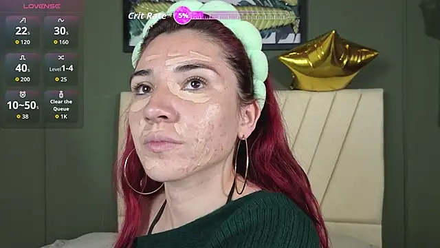 LILA ELLIOT online show from March 17, 2026, 8:01 pm