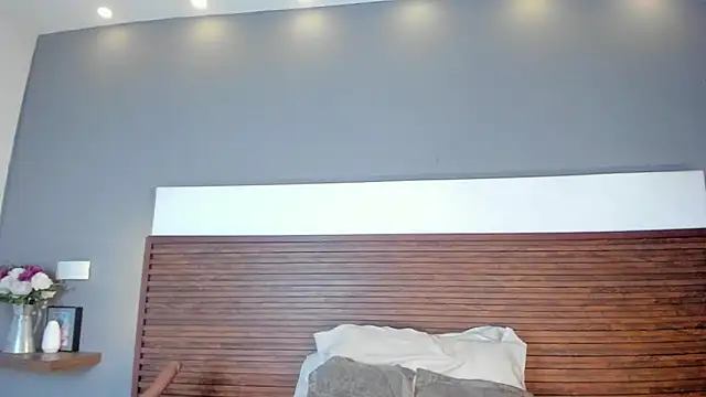 Snapshot of Adelehottman chatting on October 18, 2025, 5:48 pm Adelehottman online show from October 18, 2025, 5:48 pm