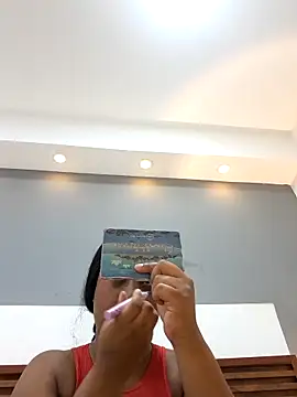 Adelehottman online show from December 16, 2025, 12:09 pm