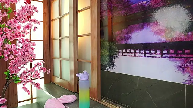 miss lizith online show from October 7, 2025, 11:22 am