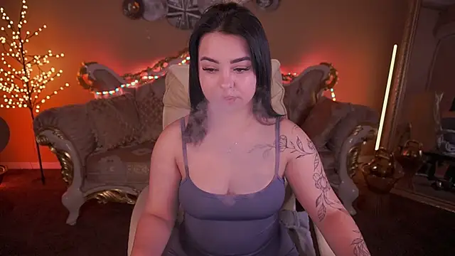 SusieWood online show from March 20, 2026, 9:05 pm