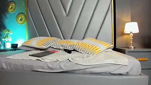 Snapshot of BrendaAdams_ chatting on March 19, 2025, 2:13 pm BrendaAdams online show from March 19, 2025, 2:13 pm