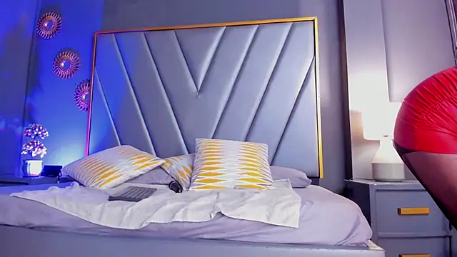 Snapshot of BrendaAdams_ chatting on September 20, 2025, 11:15 am BrendaAdams online show from September 20, 2025, 11:15 am