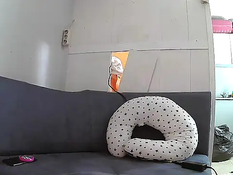 Snapshot of VanillaSeXy chatting on November 9, 2025, 5:22 am VanillaSeXy online show from November 9, 2025, 5:22 am