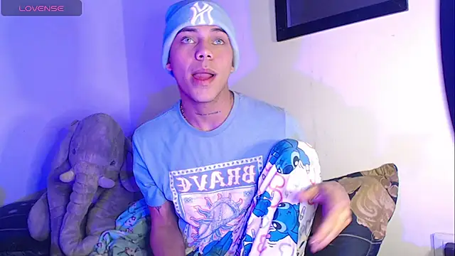 Snapshot of visaelX chatting on March 8, 2025, 1:39 am visaelX online show from March 8, 2025, 1:39 am