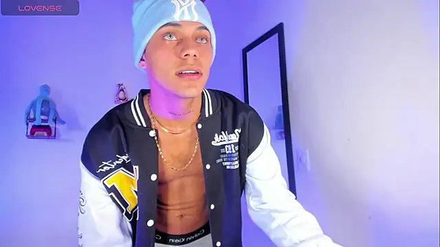 Snapshot of visaelX chatting on March 7, 2025, 12:23 pm visaelX online show from March 7, 2025, 12:23 pm