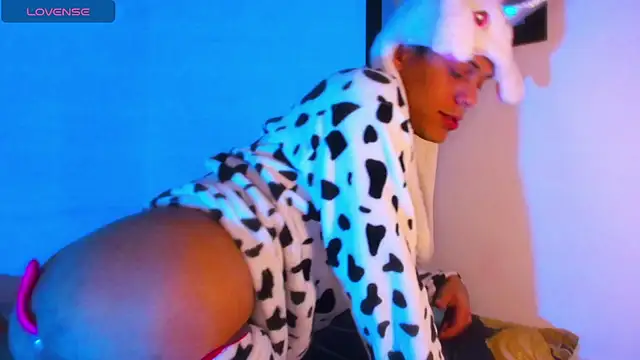 Snapshot of visaelX chatting on March 8, 2025, 3:13 pm visaelX online show from March 8, 2025, 3:13 pm