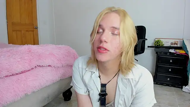  Little angel69 online show from January 21, 2025, 2:26 pm