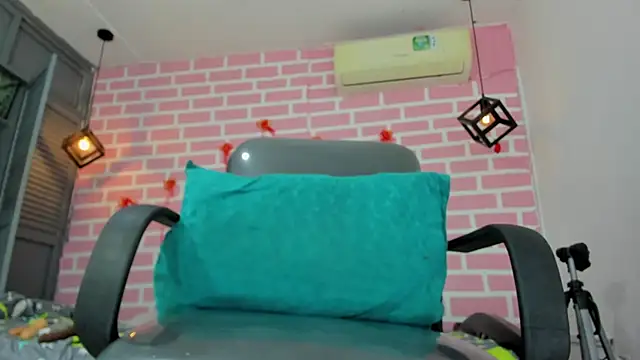 emy 0 online show from February 26, 2025, 11:30 pm