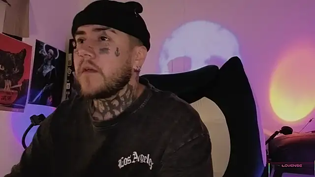 Snapshot of Ash_gusbig chatting on November 26, 2025, 3:50 am Ash gusbig online show from November 26, 2025, 3:50 am