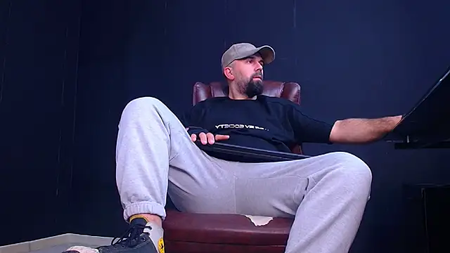 JackEthann online show from October 4, 2025, 5:09 am