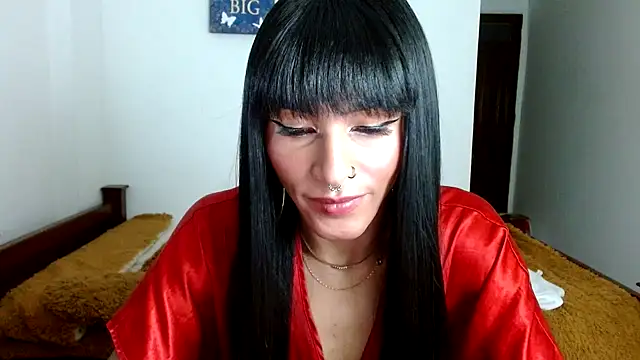 carolinemiller7 online show from December 4, 2024, 5:43 am