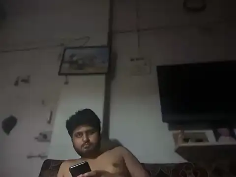 Snapshot of RyanHoran69@xh chatting on May 21, 2026, 7:33 pm RyanHoran69xh online show from May 21, 2026, 7:33 pm