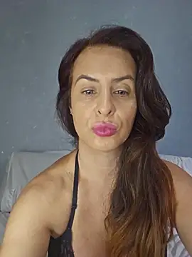 Snapshot of Nina_Sport chatting on June 13, 2026, 5:00 pm Nina Sport online show from June 13, 2026, 5:00 pm