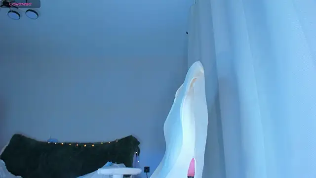 Snapshot of JennyWoody chatting on November 30, 2025, 2:45 am JennyWoody online show from November 30, 2025, 2:45 am