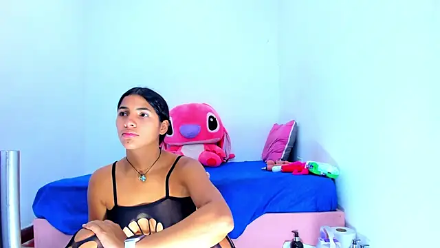 Snapshot of AriannaLewiis chatting on August 1, 2026, 7:45 pm AriannaLewiis online show from August 1, 2026, 7:45 pm
