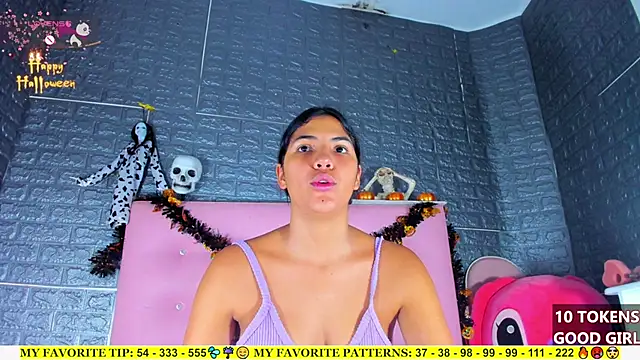 AriannaLewiis online show from October 19, 2025, 7:27 pm